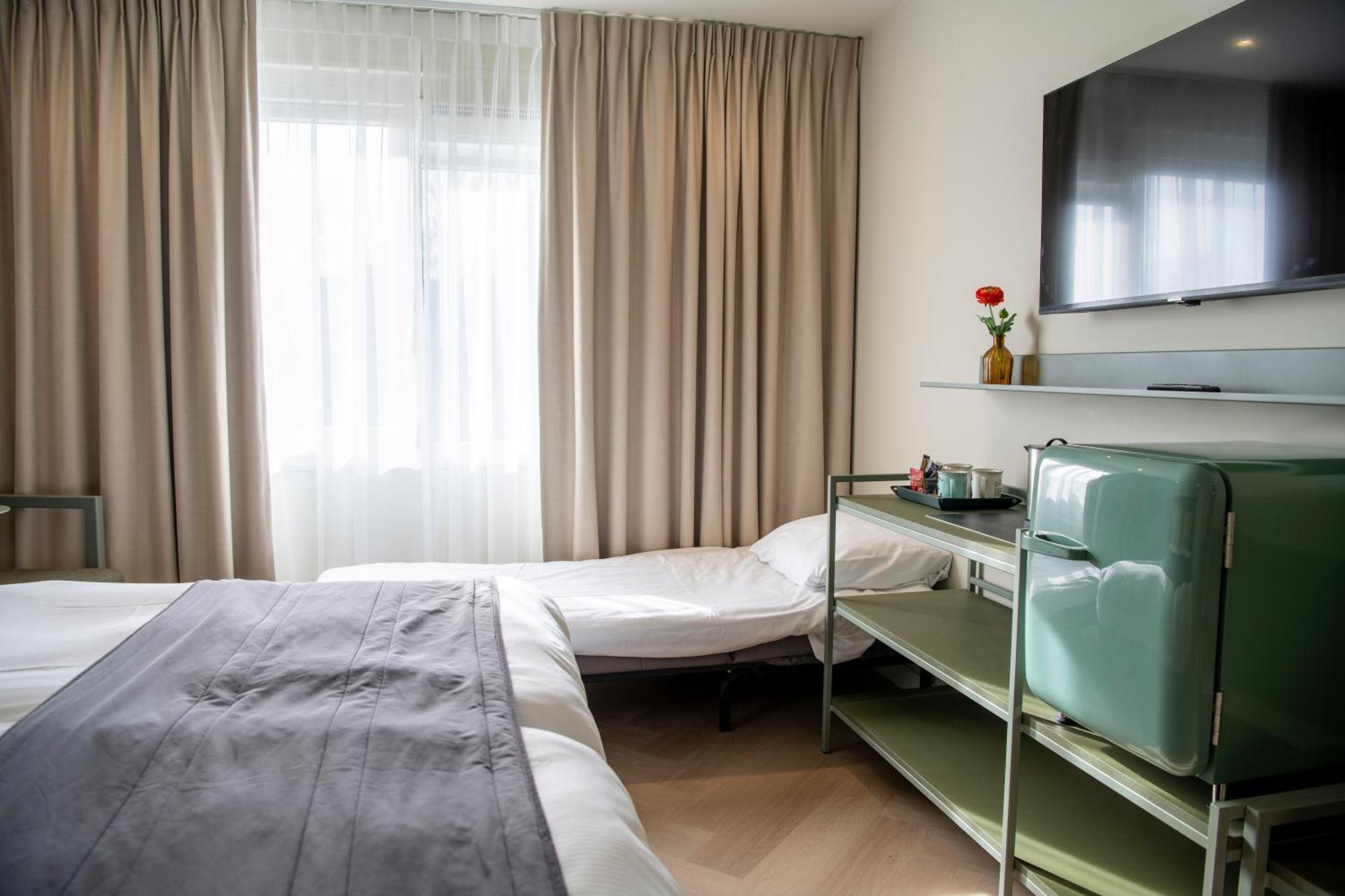 Boutique Hotel Herbergh Amsterdam Airport Free Parking Badhoevedorp Ngoại thất bức ảnh
